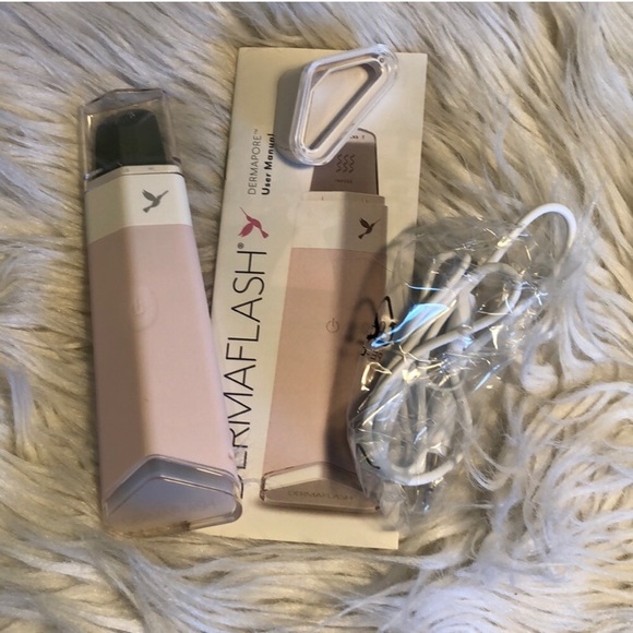 Pink Dermaflash Dermpore Extractor and Infusion - Picture 4 of 8